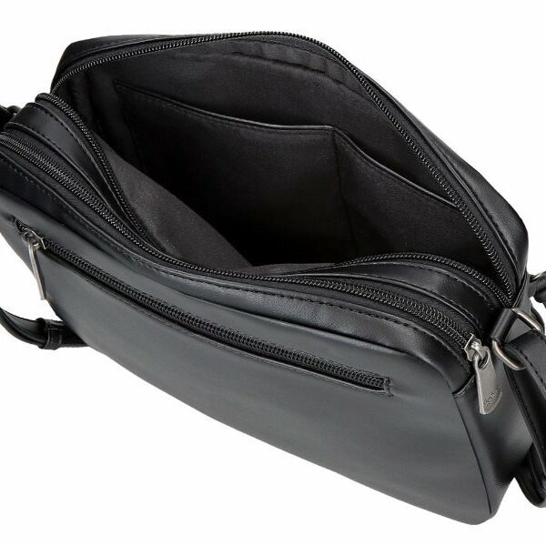 Bolso Pepe Jeans · Bandolera mediana · Doble compartimento · Coleccion Spring · Color Negro